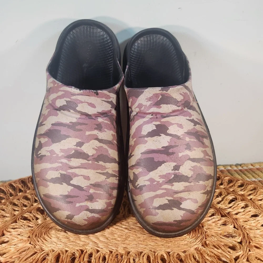 OOFOS OOcloog Camo Recovery Clogs M9 W11 EU42 Slip On Comfort Shoes Unisex